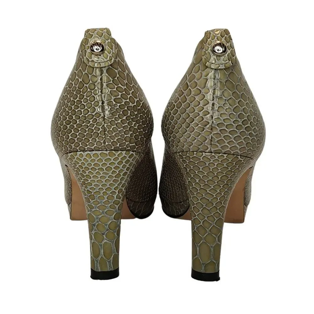 Stuart Weitzman Logo Plainfield Peep Toe Pumps